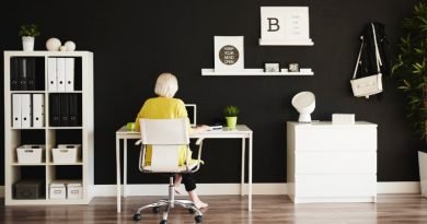 businesswoman-working-at-funky-happy-home-office